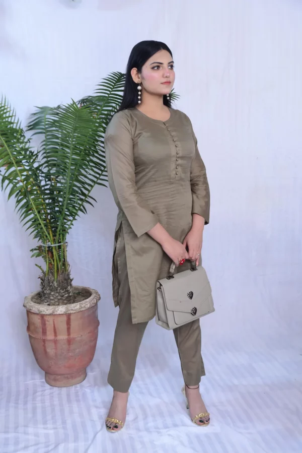 Two Piece Plain Lawn (DS04GOP) - Image 5